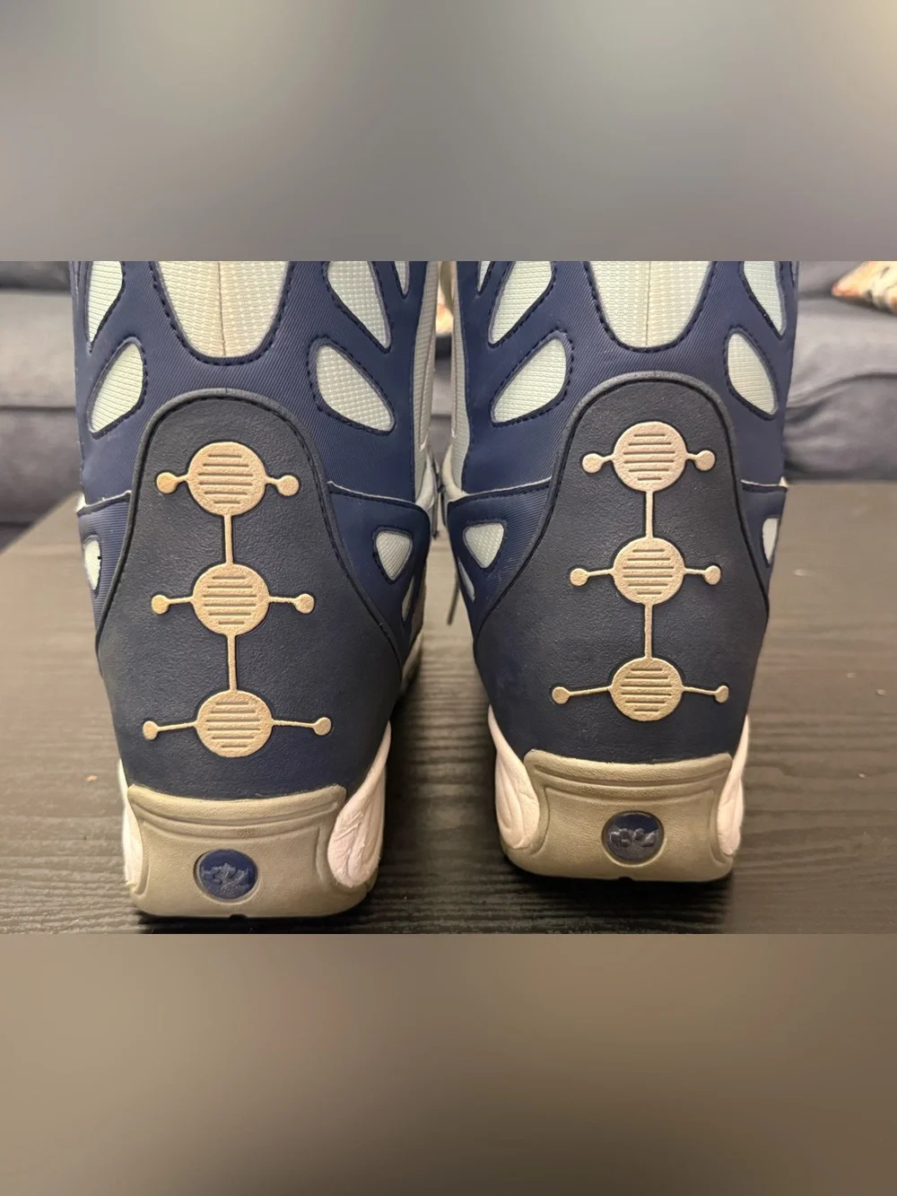 ThirtyTwo Minon Advanced Women’s Snowboard Boots Navy & Light Gray, Size 7.5